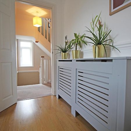 Queens Road - Luxury Spacious Home In Chester Christleton Экстерьер фото