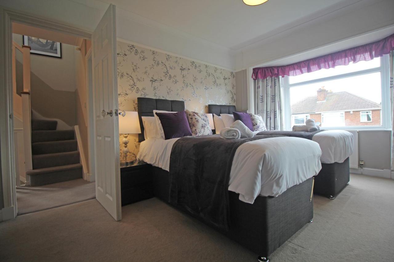 Queens Road - Luxury Spacious Home In Chester Christleton Экстерьер фото