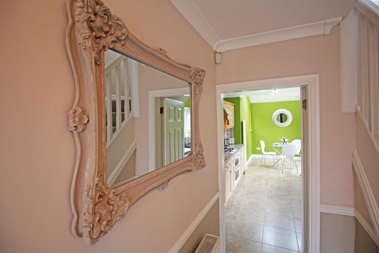 Queens Road - Luxury Spacious Home In Chester Christleton Экстерьер фото