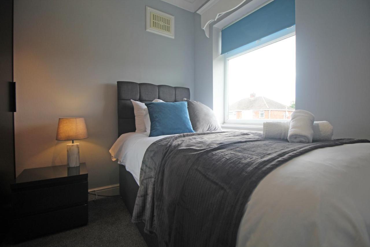 Queens Road - Luxury Spacious Home In Chester Christleton Экстерьер фото