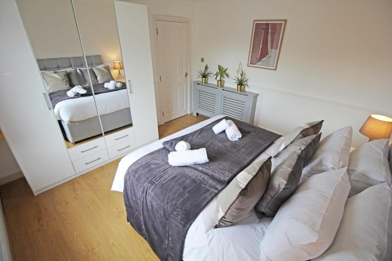 Queens Road - Luxury Spacious Home In Chester Christleton Экстерьер фото